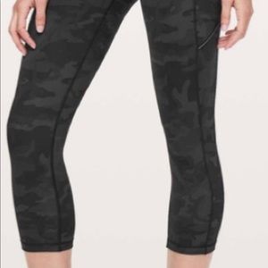 Incognito Camo Speed Up Crop